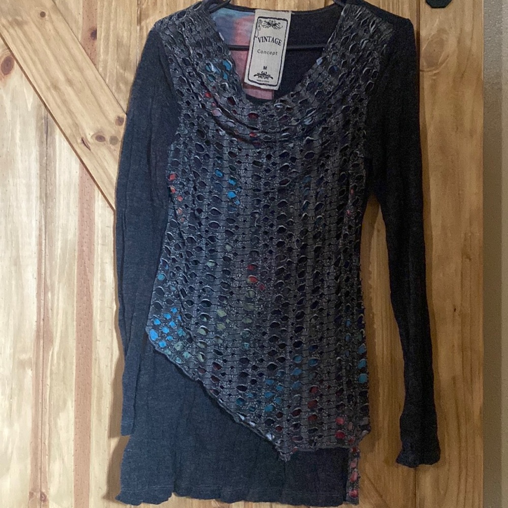 Vintage women’s lightweight sweater